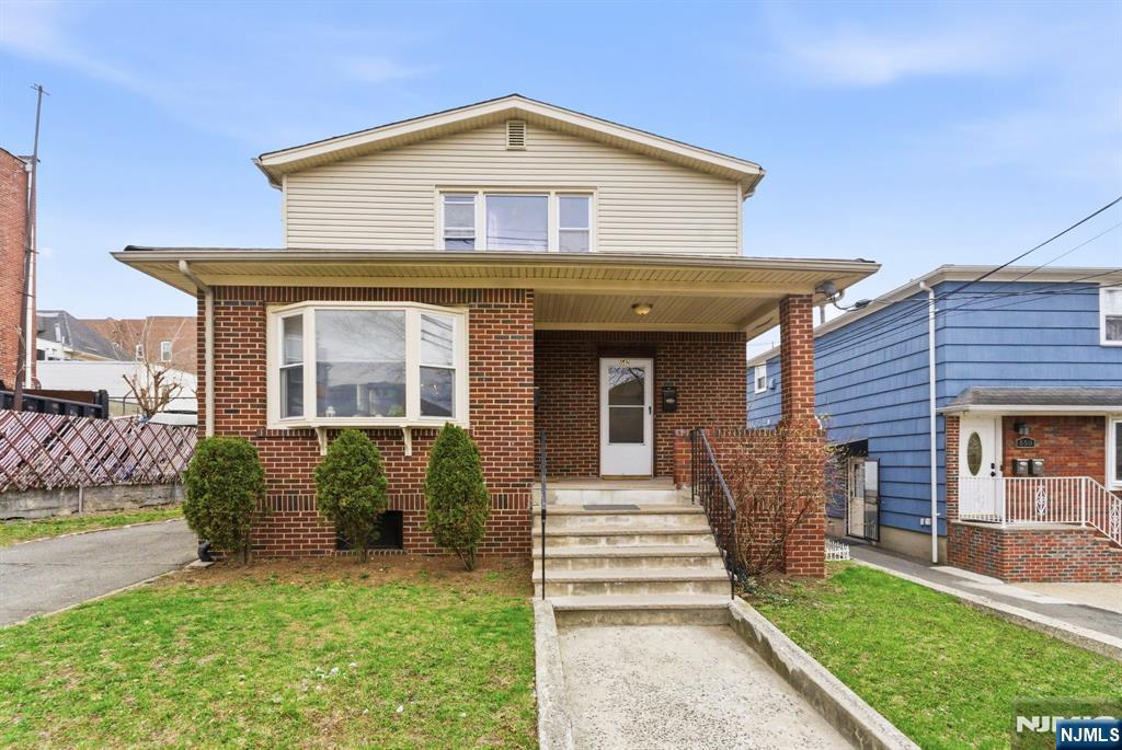 554 Kingsland Avenue - Photo 2