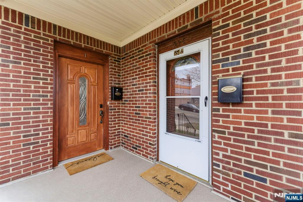 554 Kingsland Avenue - Photo 3