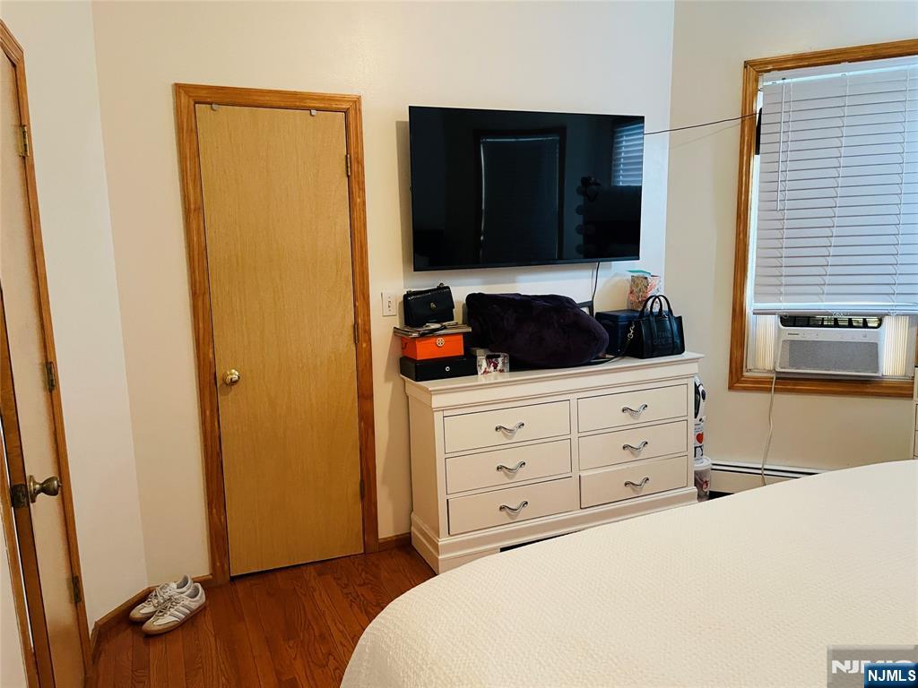 108 Bellevue Avenue, Elmwood Park, NJ, 07407