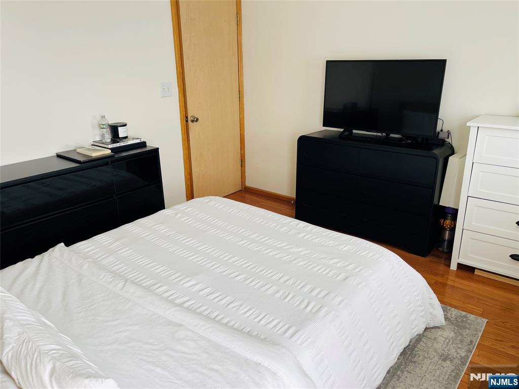 108 Bellevue Avenue, Elmwood Park, NJ, 07407