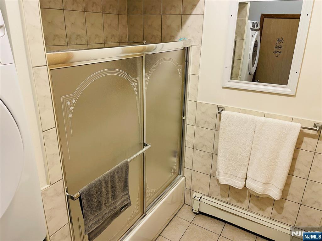 108 Bellevue Avenue, Elmwood Park, NJ, 07407