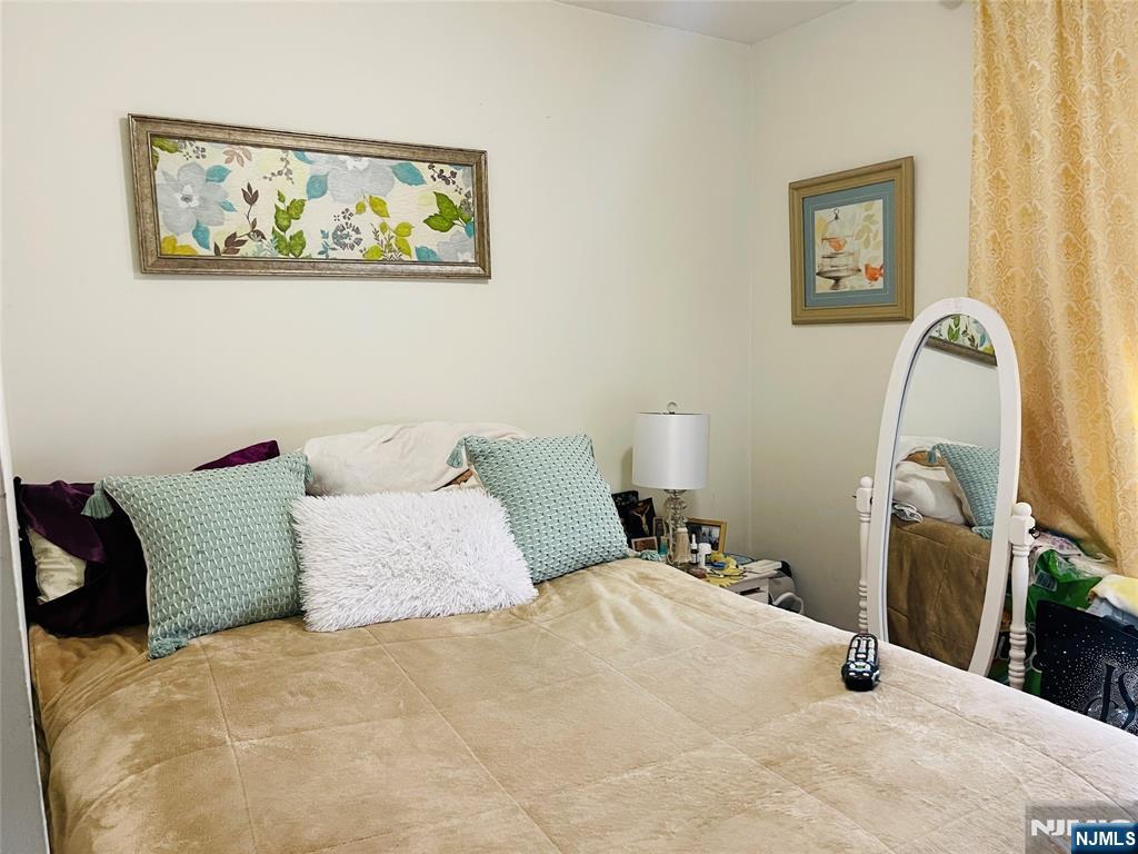 108 Bellevue Avenue, Elmwood Park, NJ, 07407