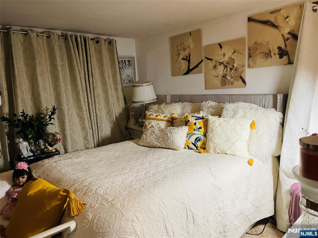 108 Bellevue Avenue, Elmwood Park, NJ, 07407