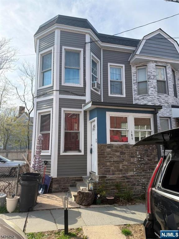 189 Duane Street - Photo 1