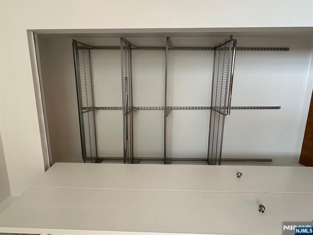 200 Grand Cove UNIT 5H, Edgewater, NJ, 07020