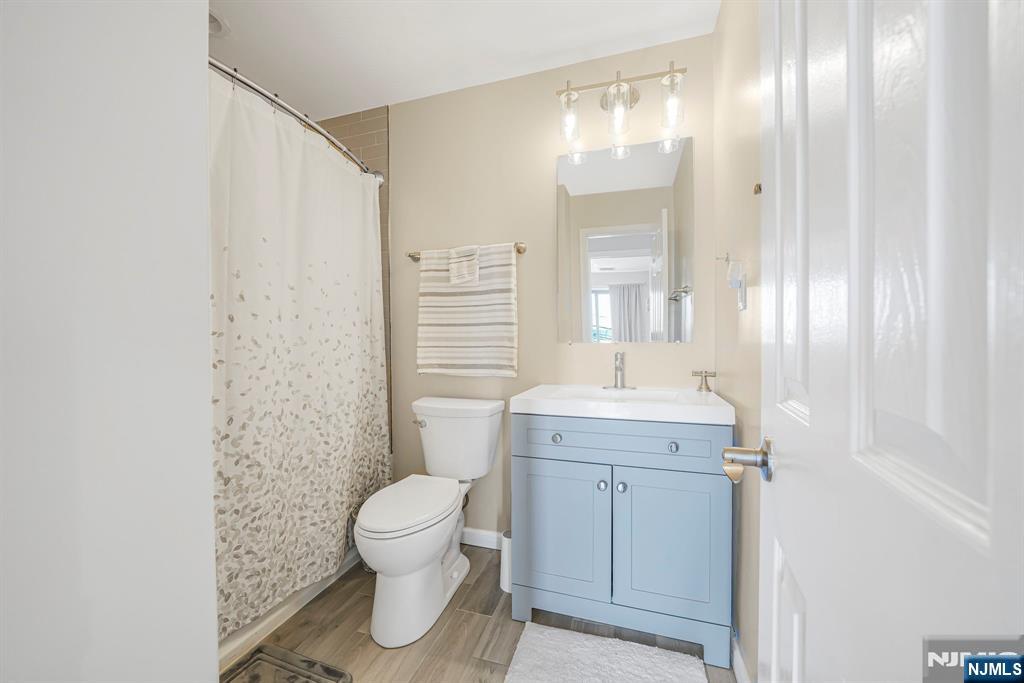 855 Valley Brook Avenue #1B