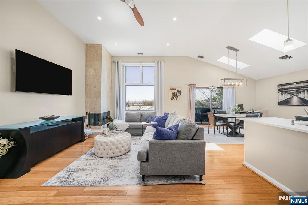 855 Valley Brook Avenue #1B
