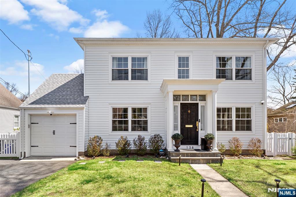 138 Brookside Avenue - Photo 2