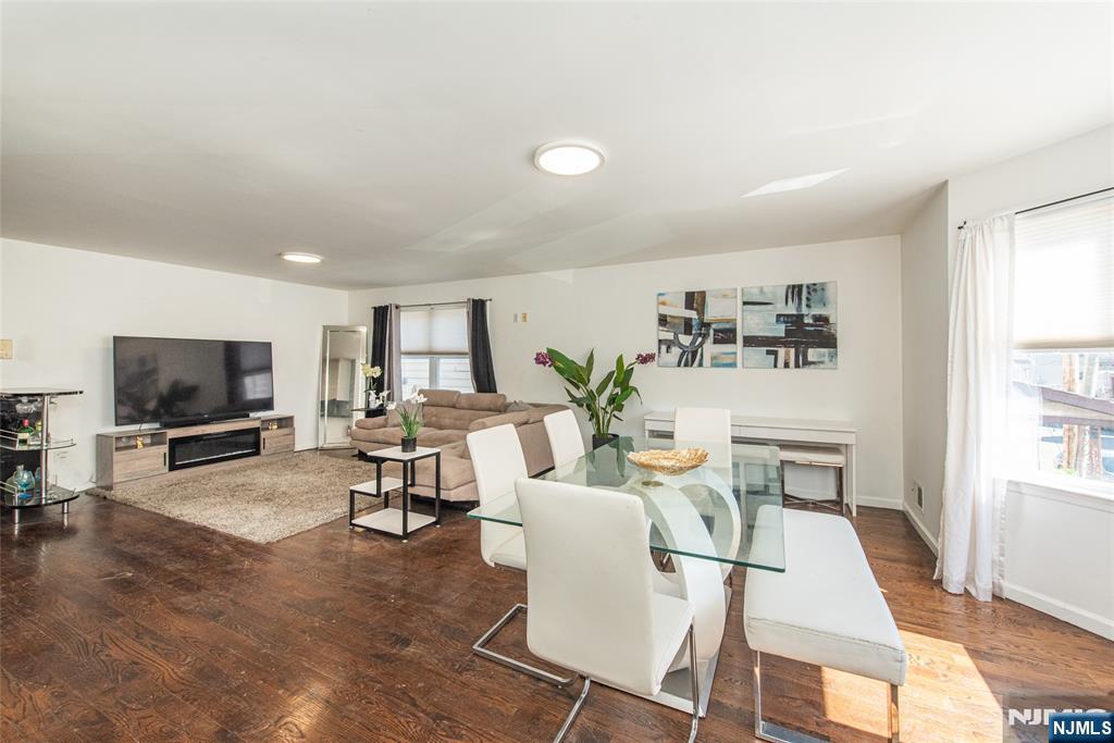 543-545 Livingston Street - Photo 4