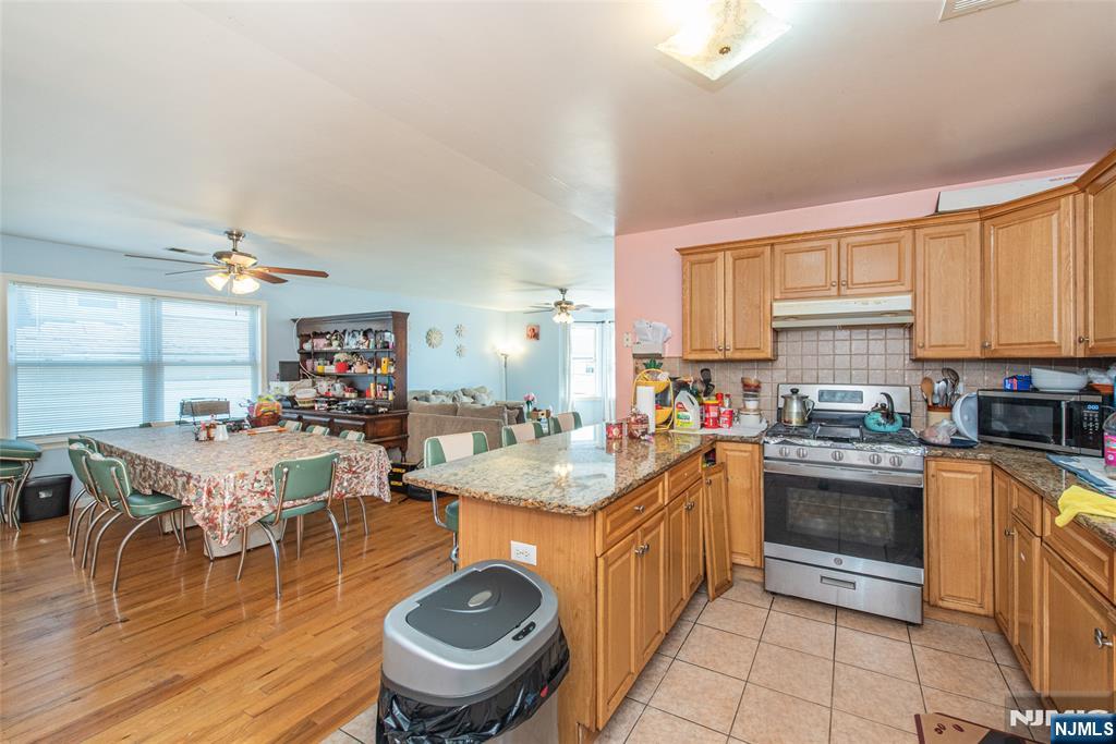 543-545 Livingston Street — photo 31