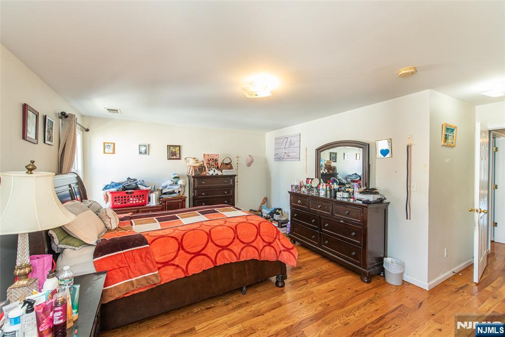543-545 Livingston Street — photo 39