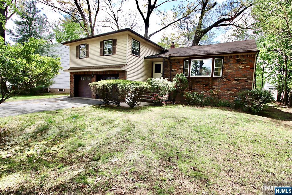 5-22 Dorothy Street - Photo 1