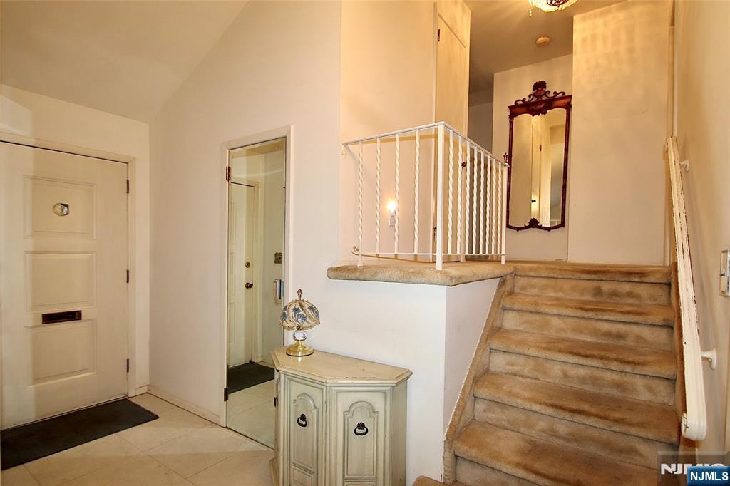 5-22 Dorothy Street - Photo 2