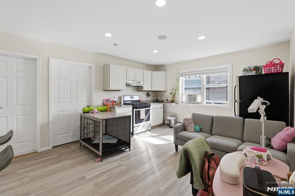 172-174 Carroll Street - Photo 4