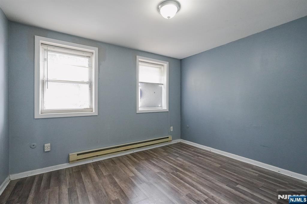 600 N 6th - Photo 2