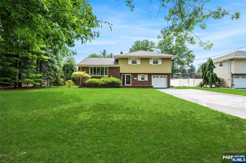 13 Lake Drive - Photo 2