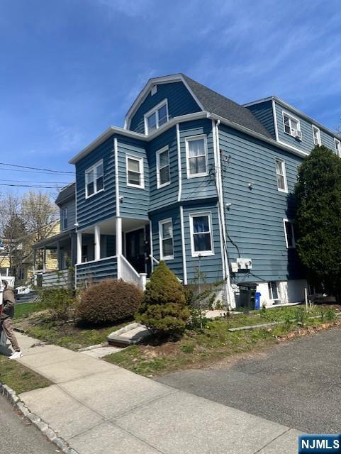 66 Watson Avenue - Photo 2