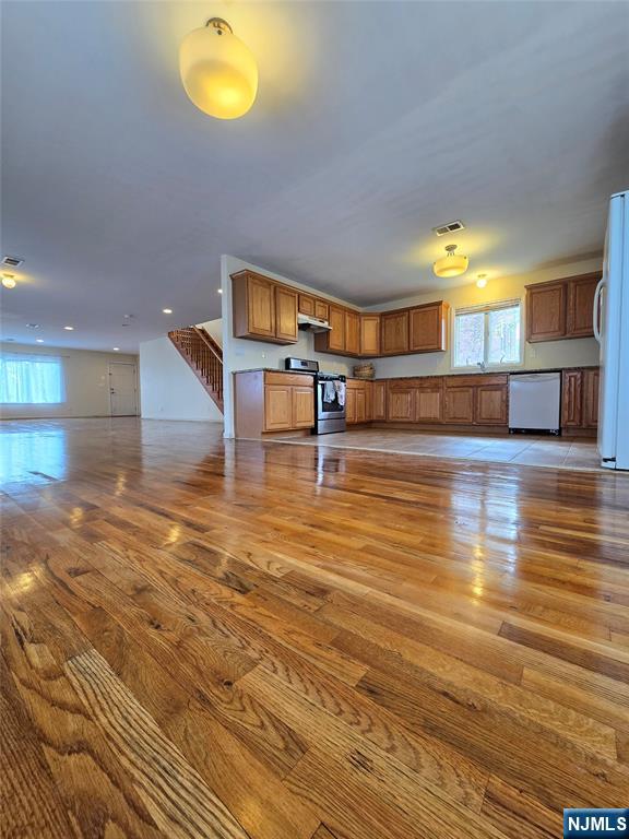 598 Broad Street - Photo 4