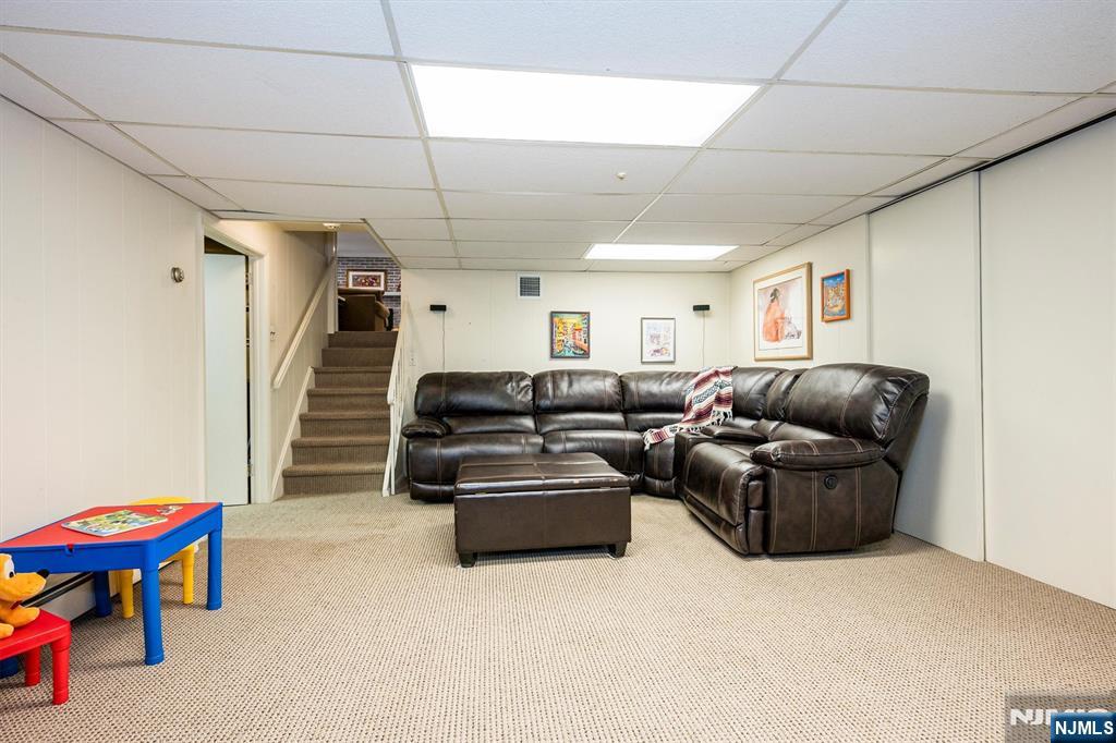 107 Gaynor Place — photo 33