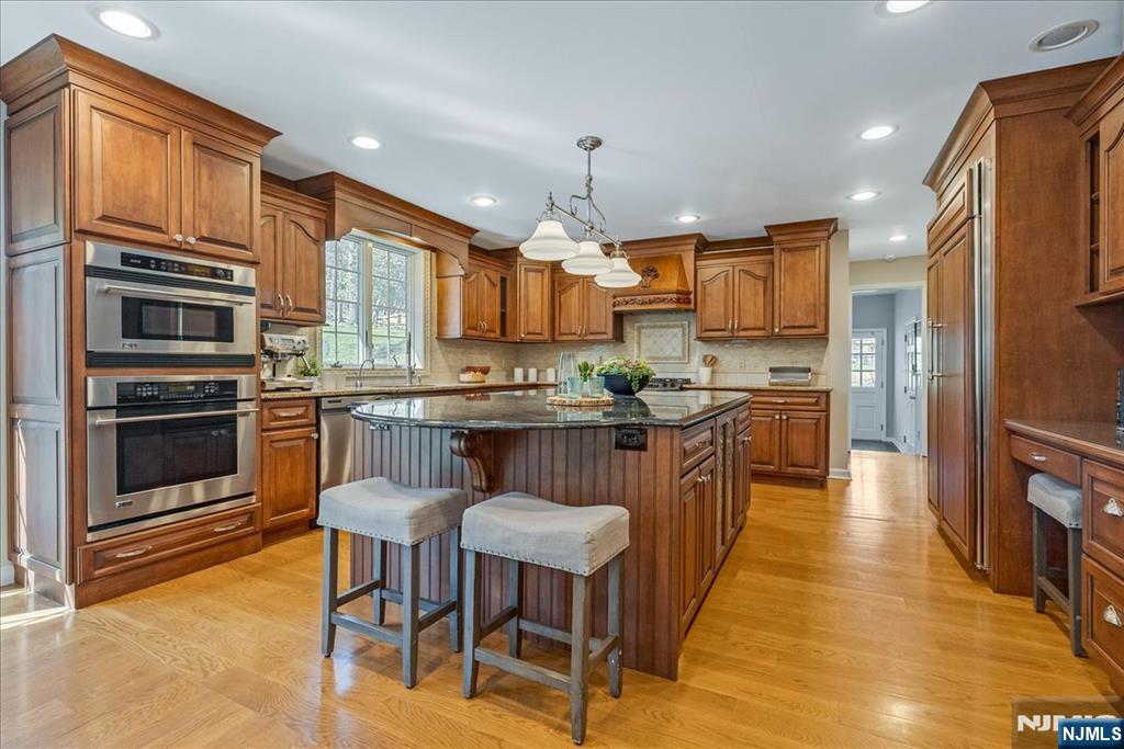 5 Edgehill Road, West Orange, NJ, 07052