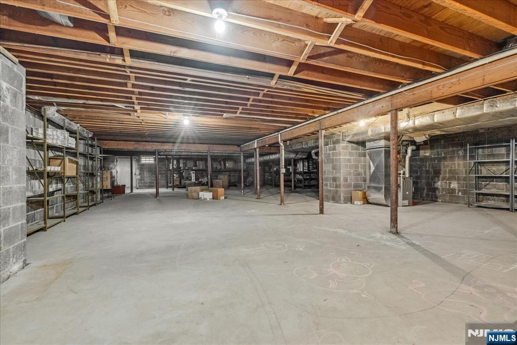 5 Edgehill Road, West Orange, NJ, 07052