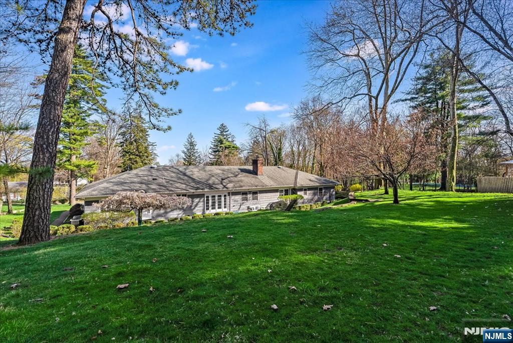 5 Edgehill Road, West Orange, NJ, 07052