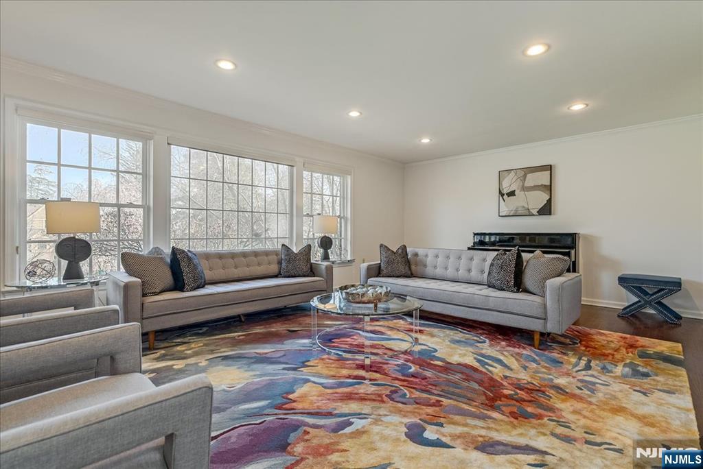 5 Edgehill Road, West Orange, NJ, 07052