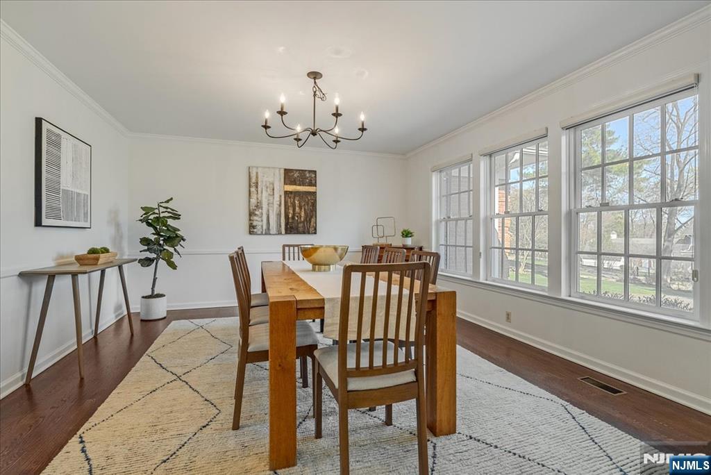 5 Edgehill Road, West Orange, NJ, 07052