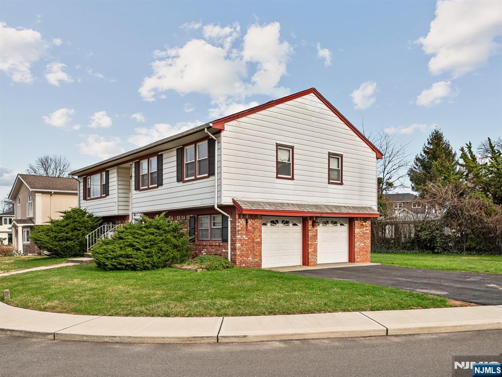 33 Beech Street - Photo 2