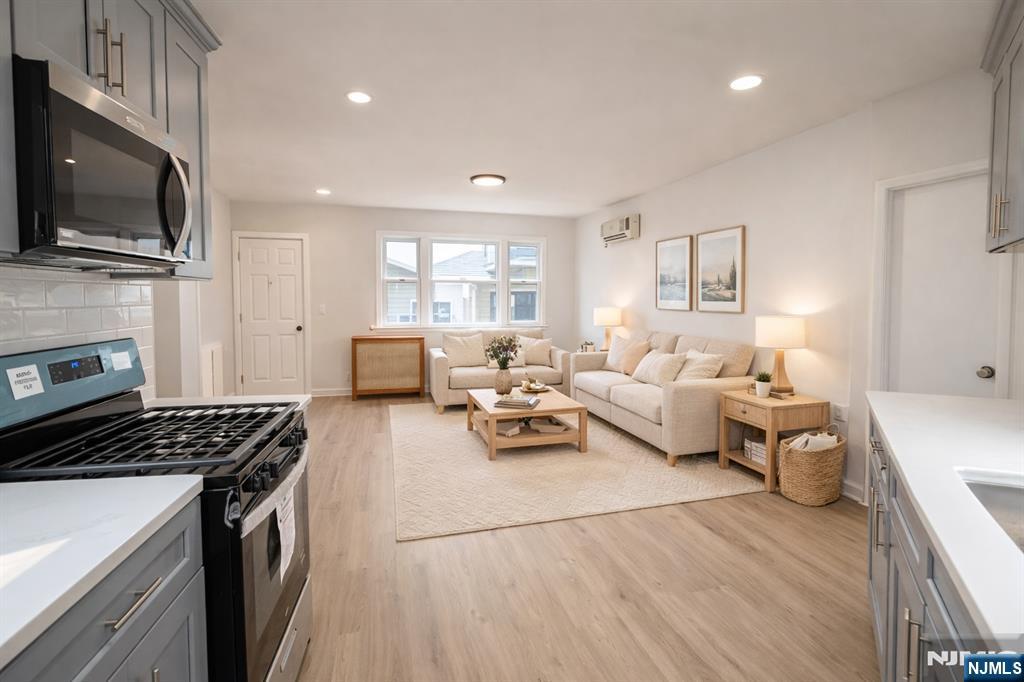 51 Dewitt Street - Photo 4