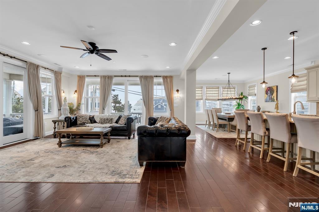 21 Ocean Terrace - Photo 1