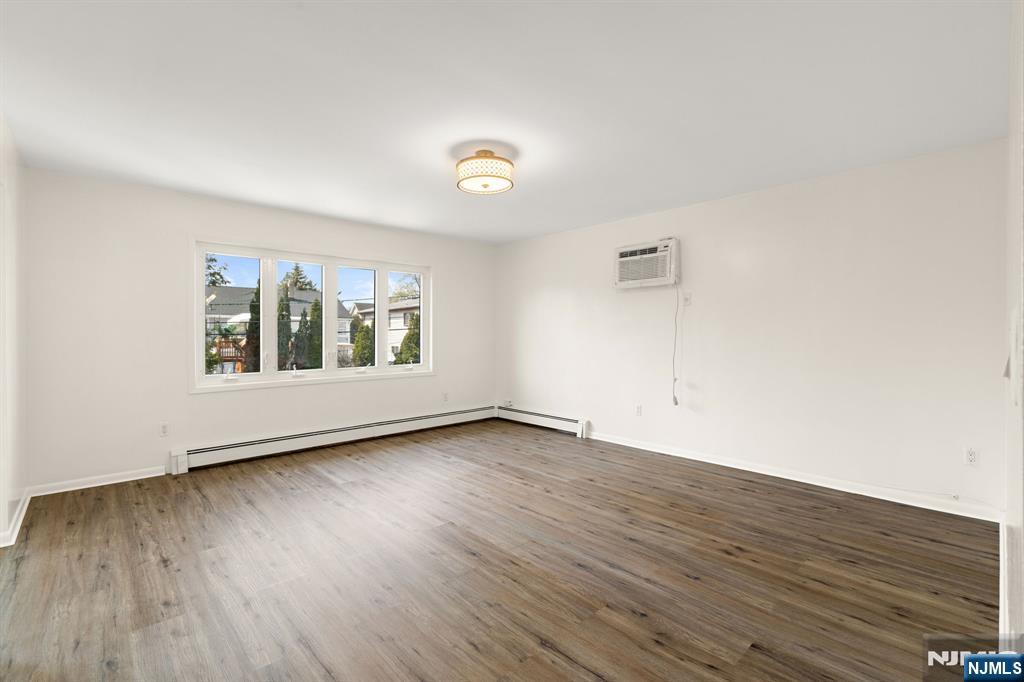 184 Central Lane 2 - Photo 4