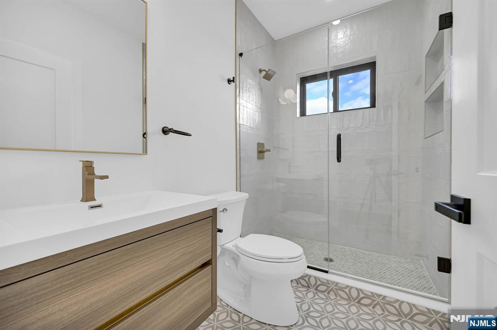 28 Bennington Road — photo 20
