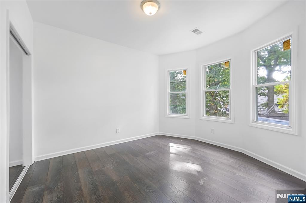 11 Carlton Street, East Orange, NJ, 07017