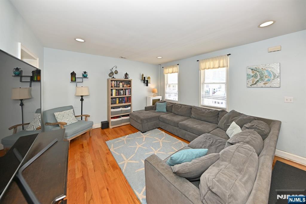 34 Gordon Street - Photo 4