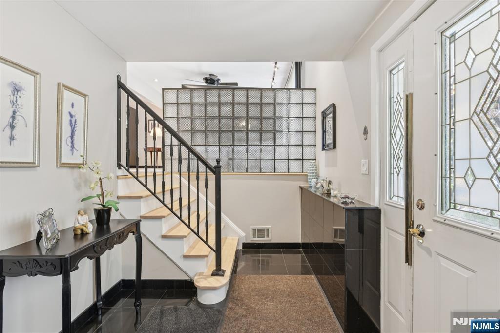 118 Byrd Avenue - Photo 2