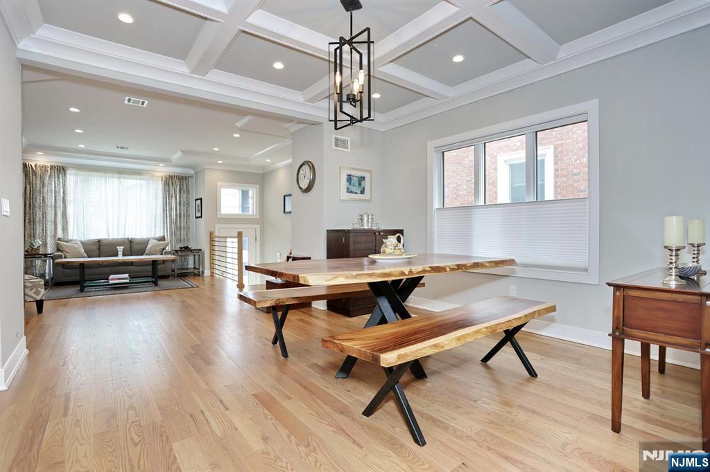 414 Lawton Avenue — photo 13