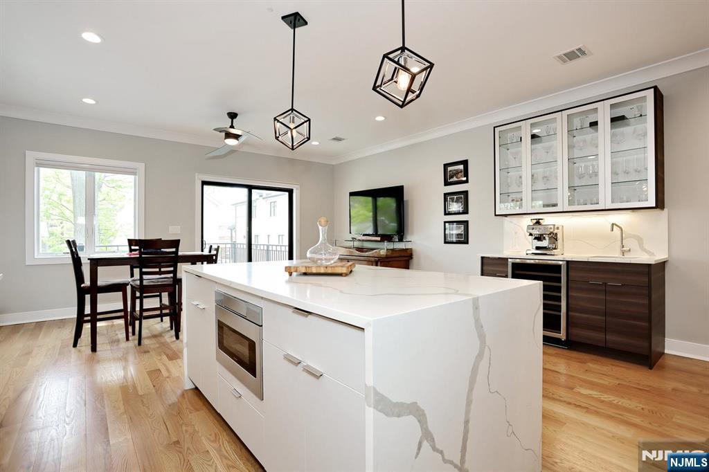 414 Lawton Avenue — photo 23