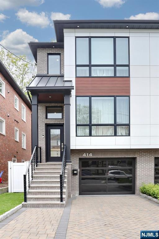 414 Lawton Avenue — photo 43