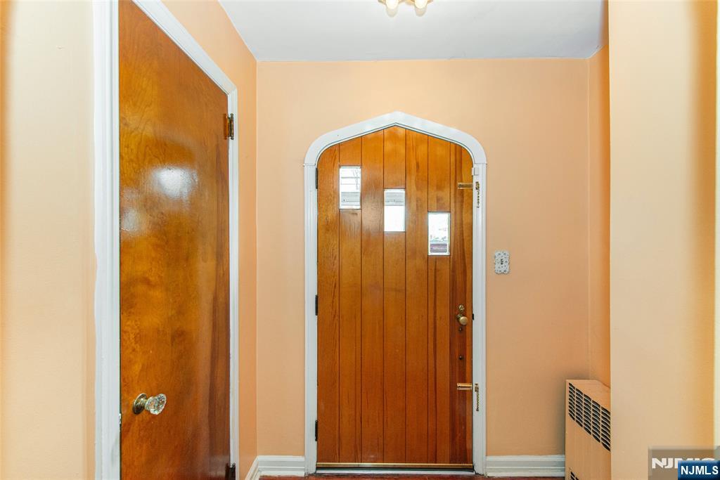 488 Grove Street - Photo 5