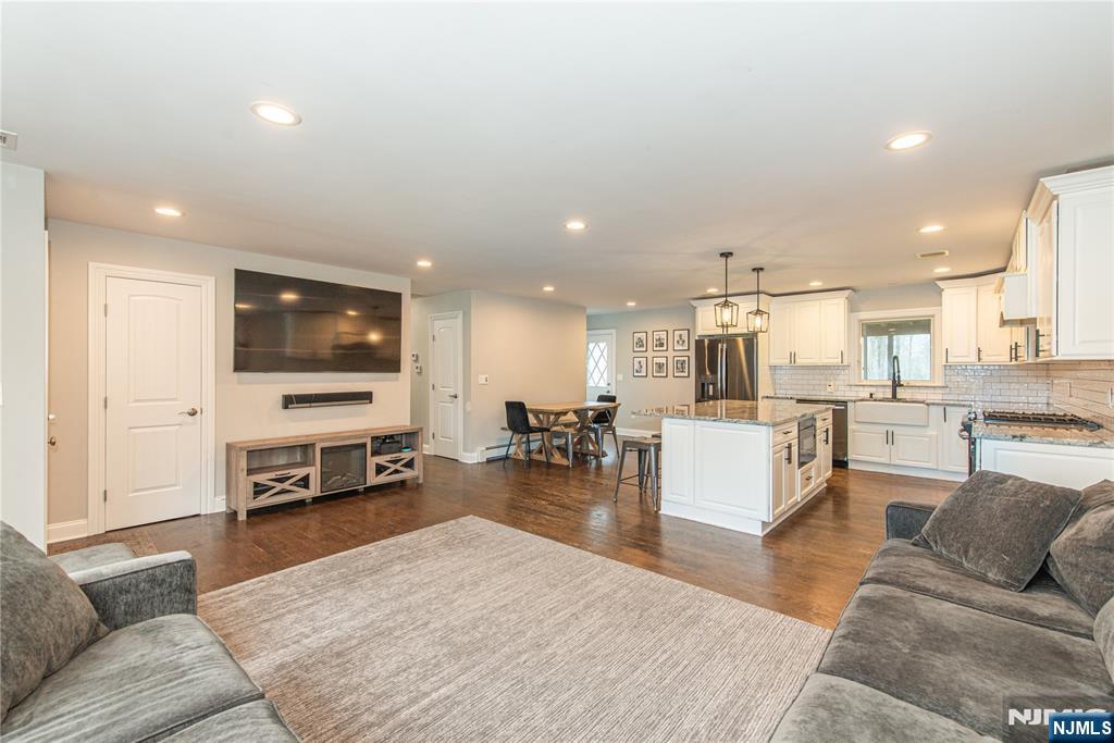 28 Riverview Road - Photo 3