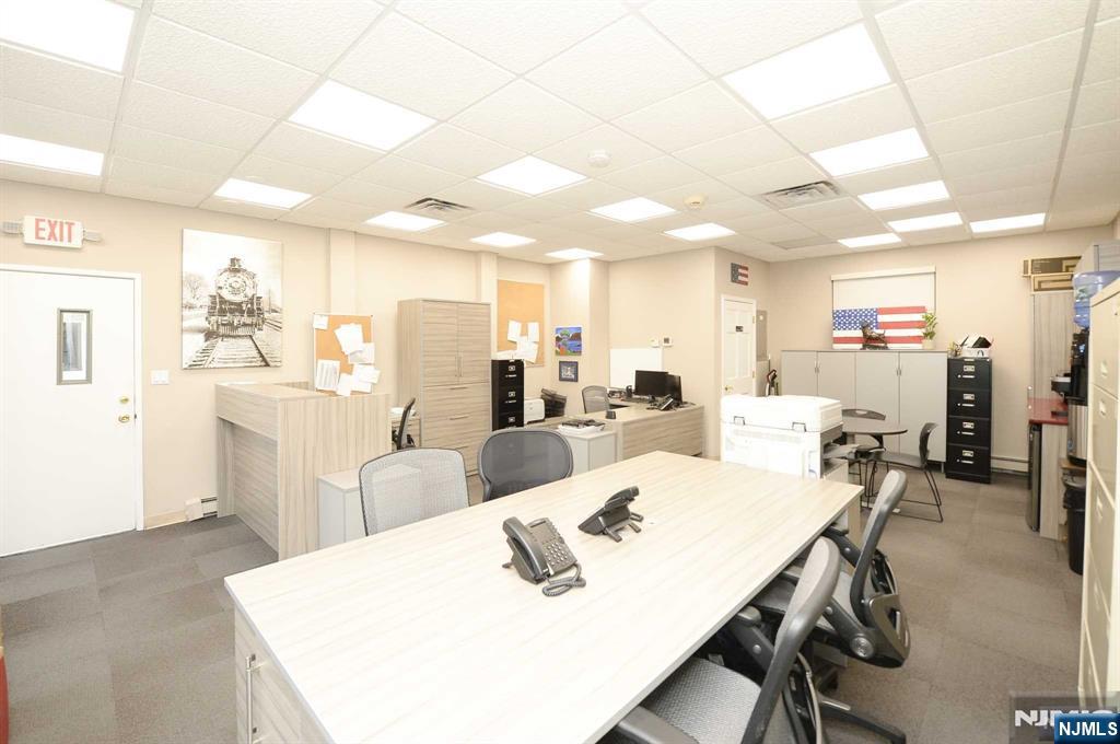 20-00 Fair Lawn Avenue - Photo 2