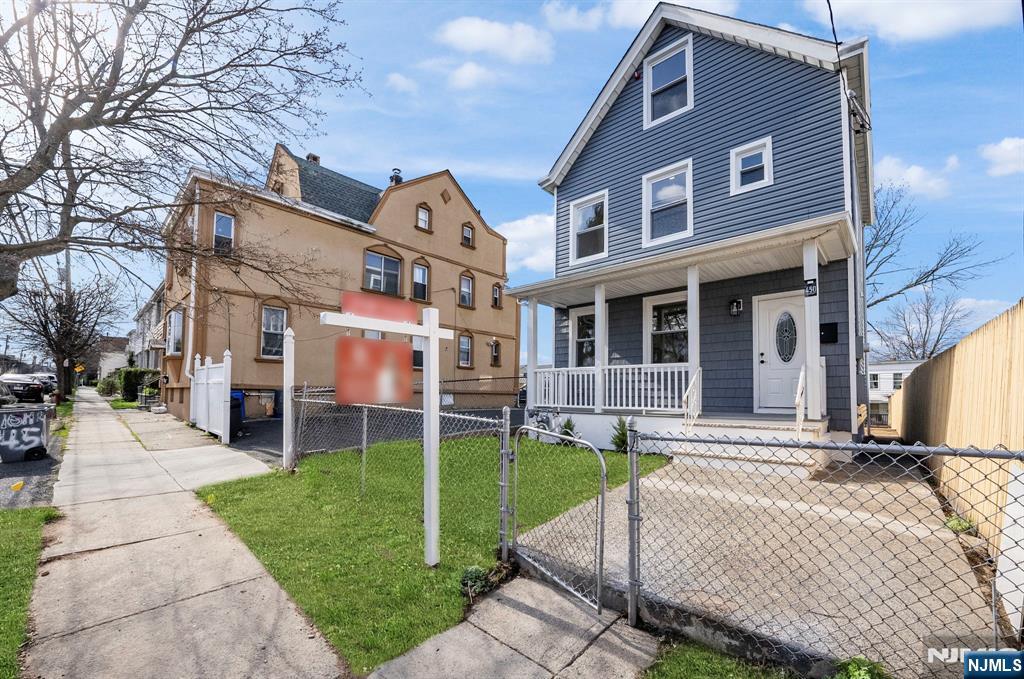 450 Highland Avenue - Photo 2