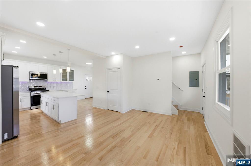 450 Highland Avenue - Photo 5