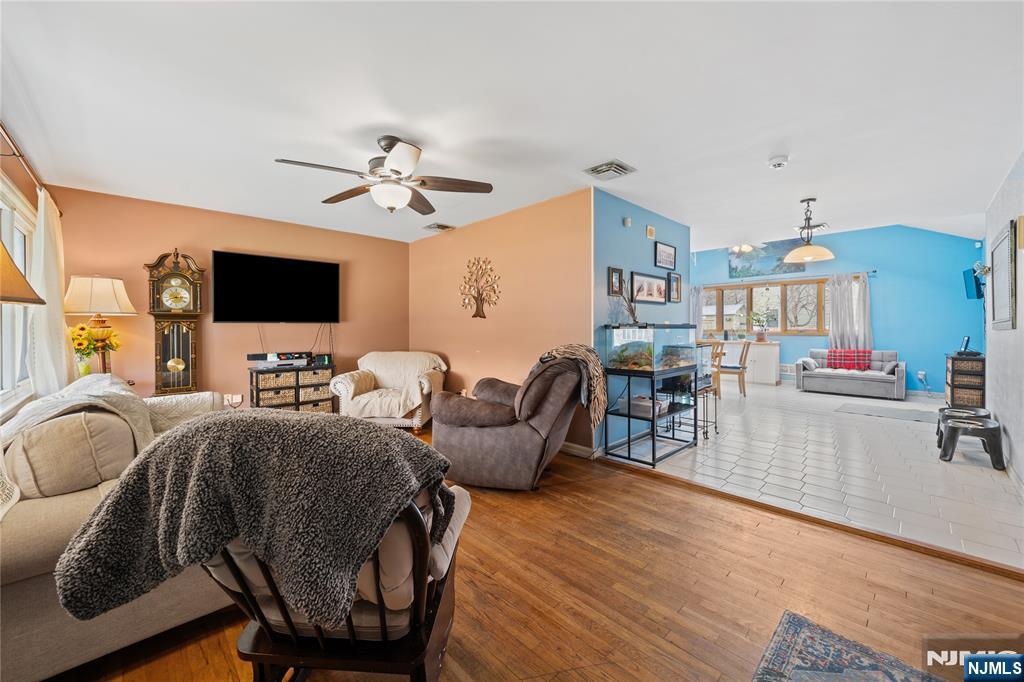 44 Scott Terrace - Photo 4