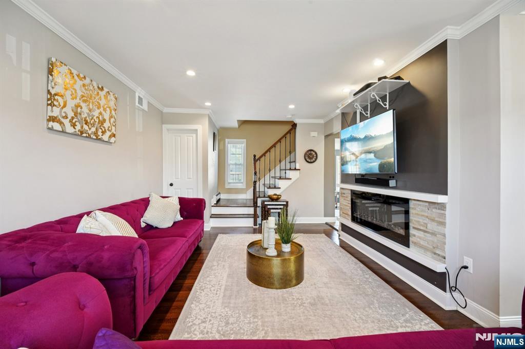 525 Ramapo Avenue - Photo 5