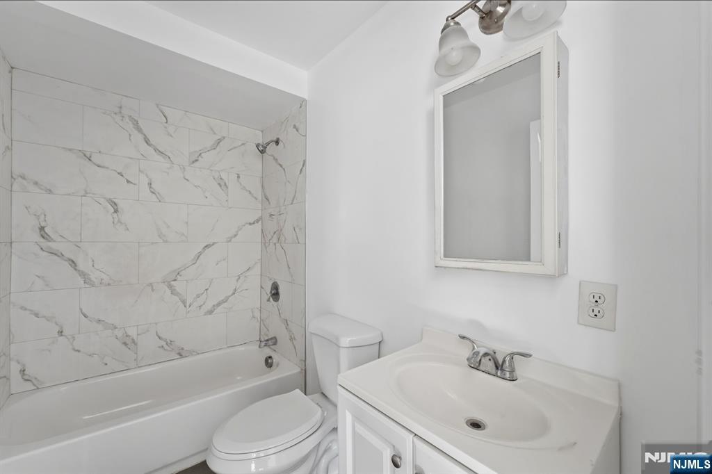 7 Prospect Terrace, East Orange, NJ, 07017