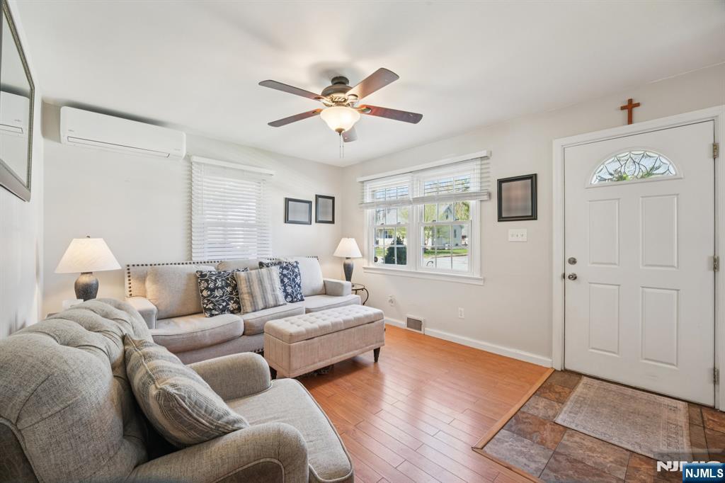 23 Smith Avenue - Photo 5