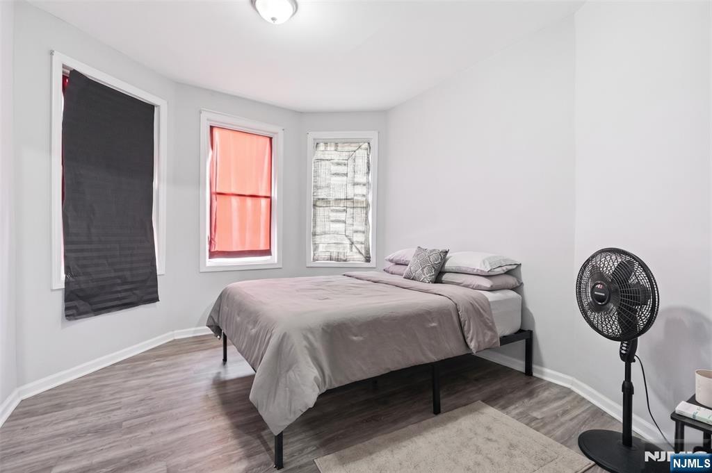 647 19th Street - Photo 2