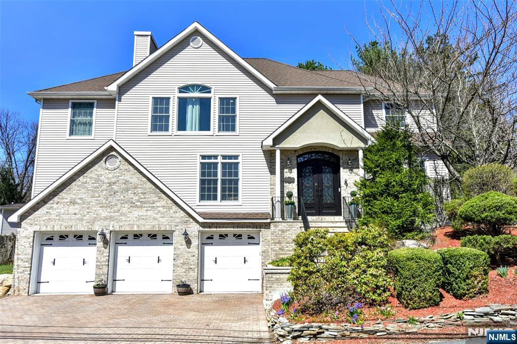 1 Kingsland Road - Photo 2